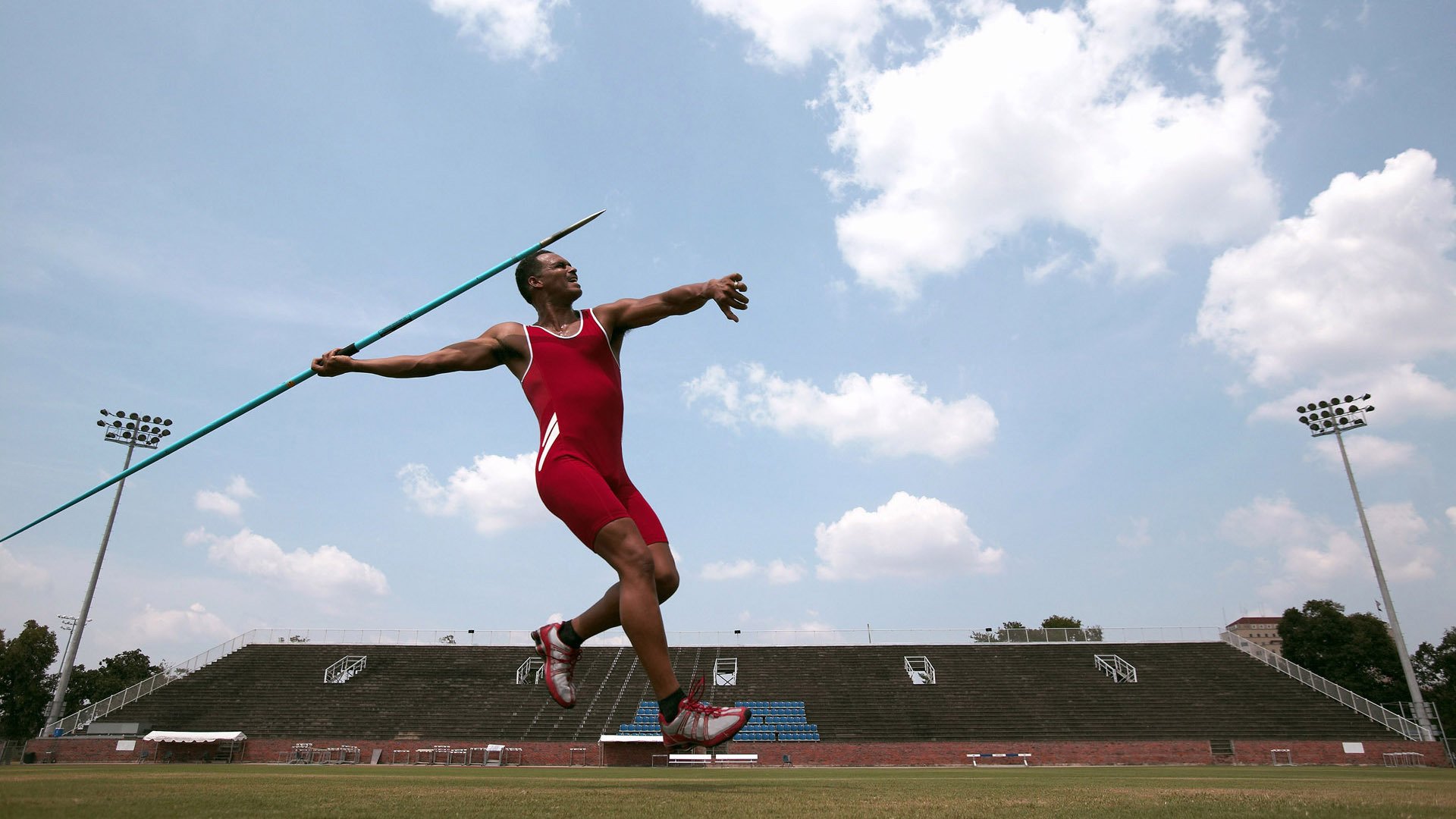 田径运动员科学训练方法，田径运动员科学训练方法视频